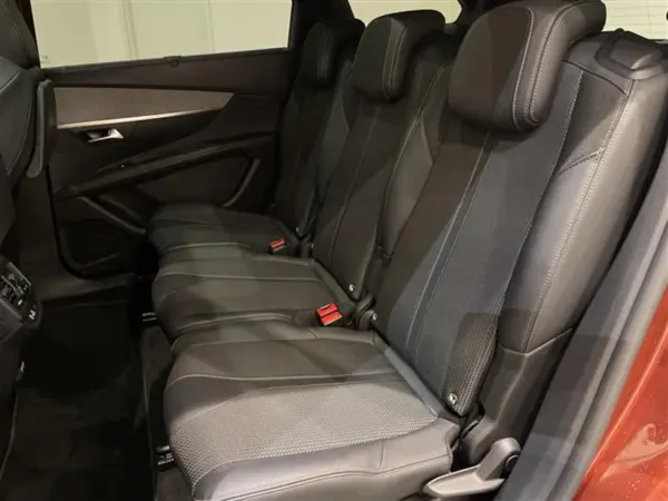 2023 Peugeot 5008 — photo 3 | Tuminion Kenya