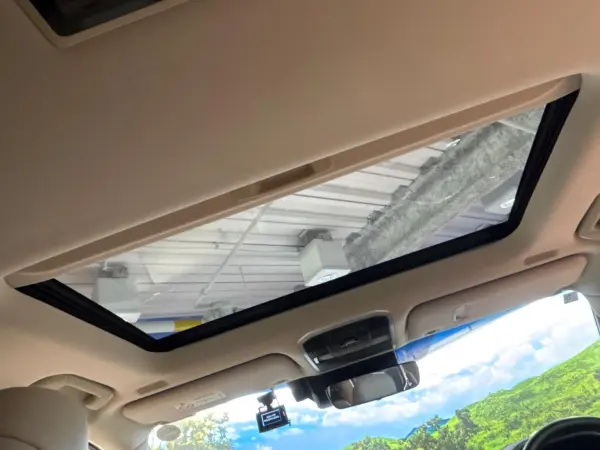 2025 Toyota Landrcuiser 300 — photo 3 | Tuminion Kenya