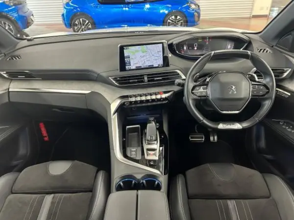2021 Peugeot 5008 — photo 2 | Tuminion Kenya