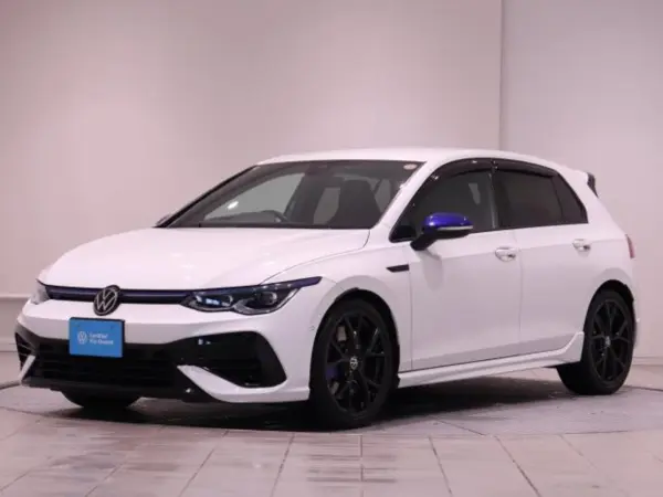 2023 Volkswagen Golf — photo 1