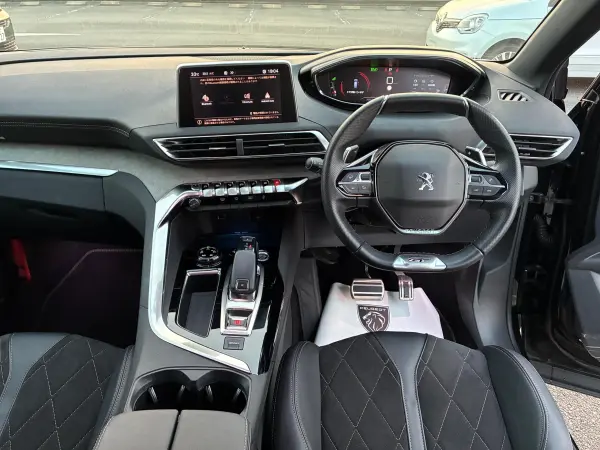 2020 Peugeot 5008 — photo 8 | Tuminion Kenya