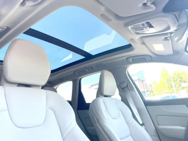 2022 Volvo Xc60 — photo 7 | Tuminion Kenya