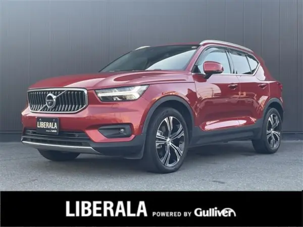 2021 Volvo Xc40 — photo 1