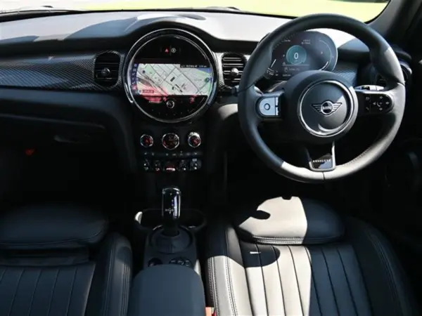 2023 Mini Cooper — photo 1