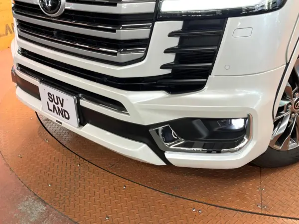 2023 Toyota Landrcuiser 300 — photo 3 | Tuminion Kenya