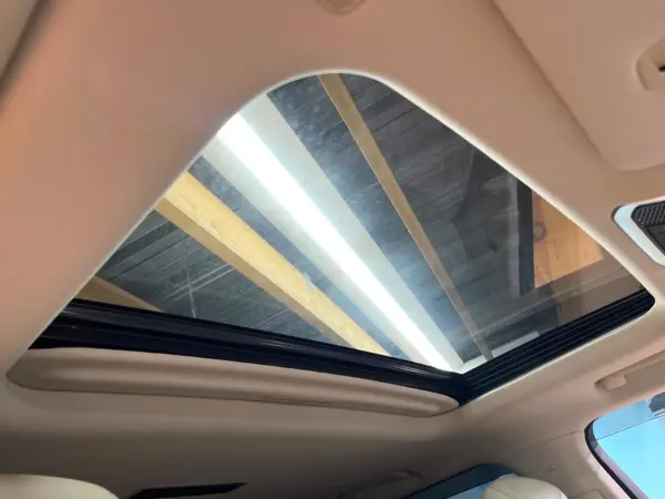 2023 Toyota Landrcuiser 300 — photo 7 | Tuminion Kenya