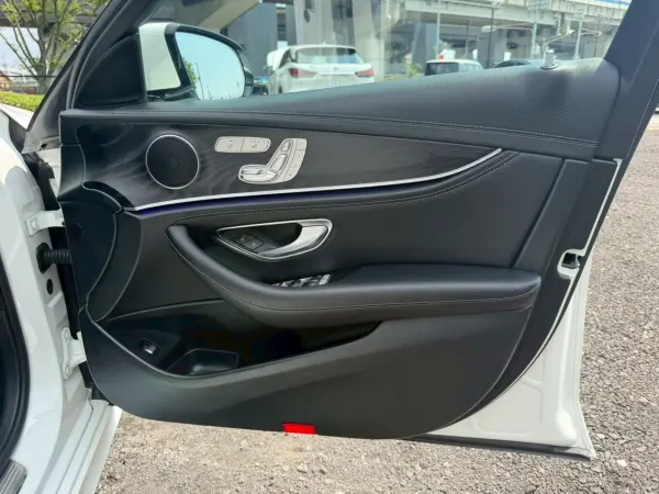 2018 Mercedes E Class — photo 8 | Tuminion Kenya