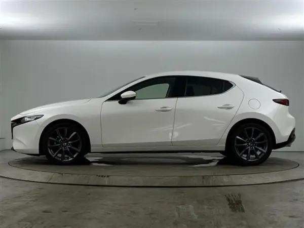 2021 Mazda 3 Fastback — photo 9 | Tuminion Kenya