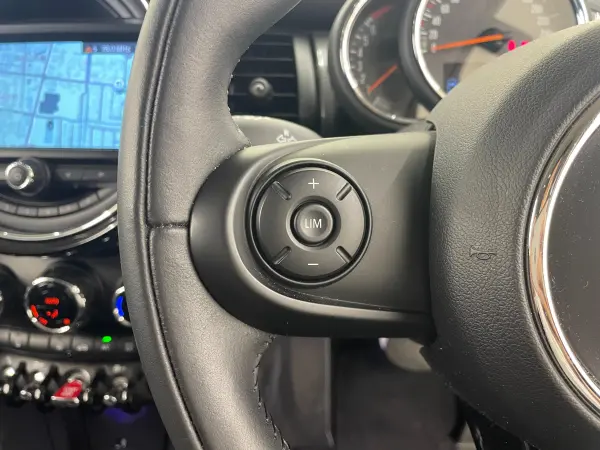 2019 Mini Cooper — photo 7 | Tuminion Kenya