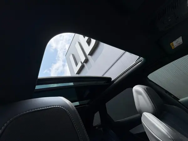2023 Peugeot 3008 — photo 3 | Tuminion Kenya