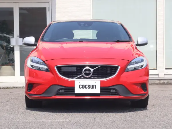 2020 Volvo V40 — photo 3 | Tuminion Kenya