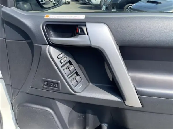 2022 Toyota Landcruiser Prado — photo 8 | Tuminion Kenya