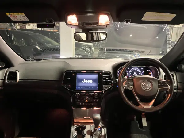 2021 Jeep Grand Cherokee — photo 7 | Tuminion Kenya