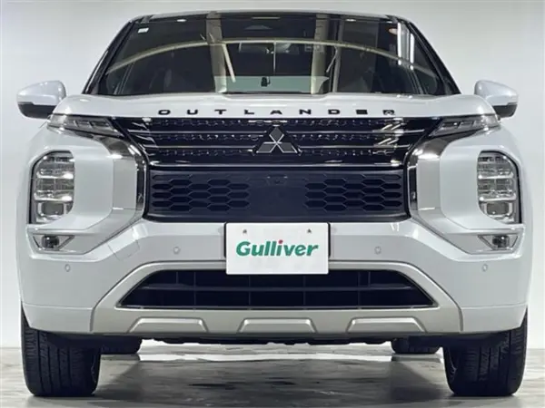 2023 Mitsubishi Outlander — photo 9 | Tuminion Kenya