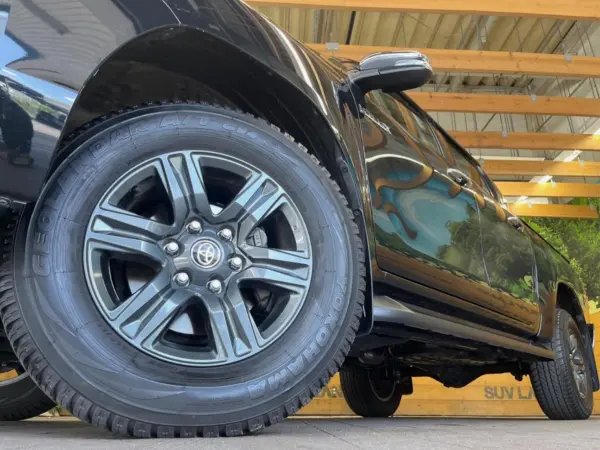2022 Toyota Hilux — photo 9 | Tuminion Kenya