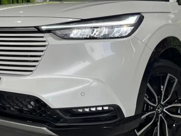 2023 Honda Vezel — photo 8 | Tuminion Kenya