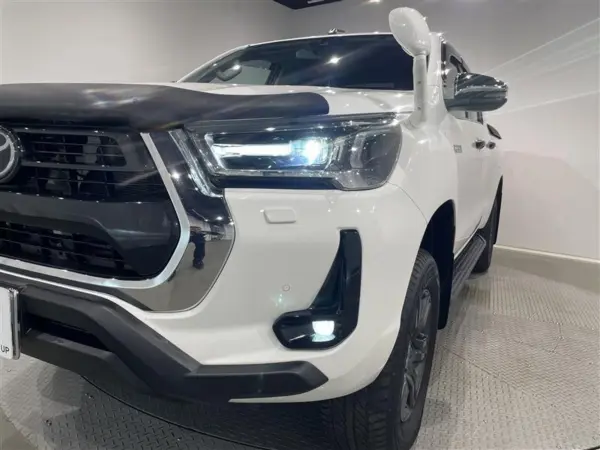 2022 Toyota Hilux — photo 9 | Tuminion Kenya