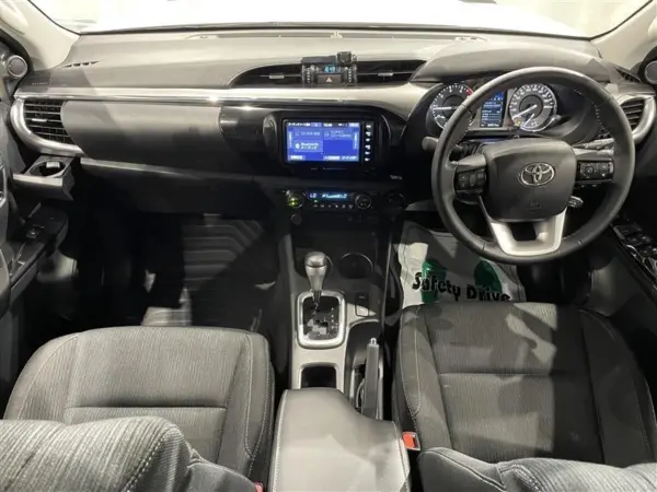 2022 Toyota Hilux — photo 2 | Tuminion Kenya