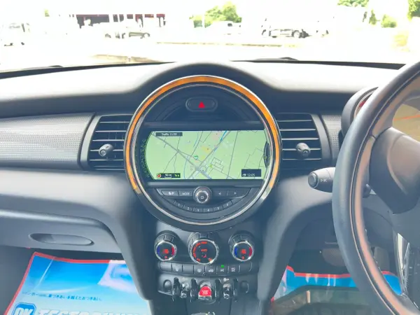 2019 Mini Cooper — photo 2 | Tuminion Kenya