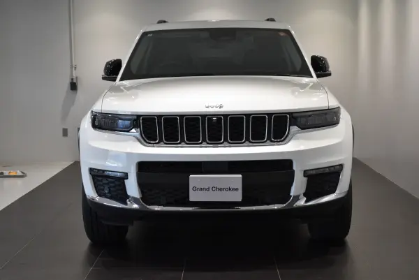 2024 Jeep Grand Cherokee — photo 2 | Tuminion Kenya
