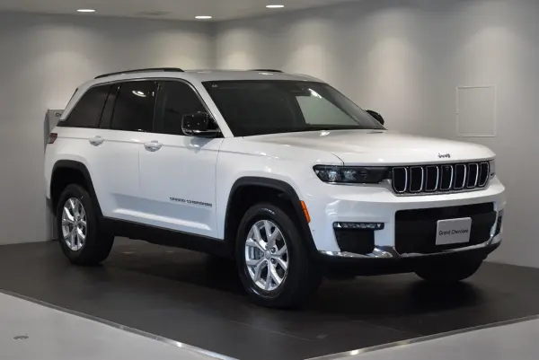2024 Jeep Grand Cherokee — photo 3 | Tuminion Kenya