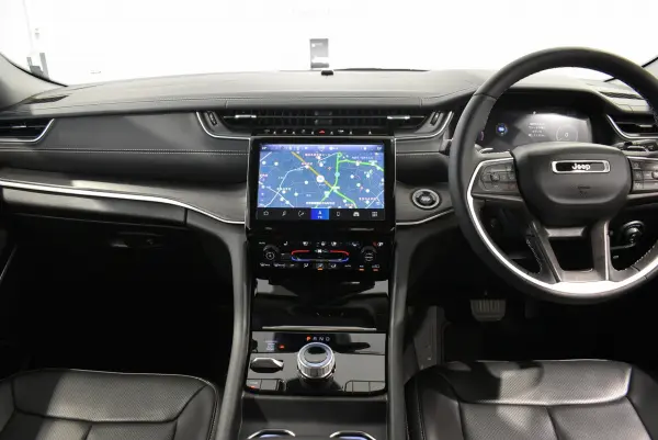 2024 Jeep Grand Cherokee — photo 9 | Tuminion Kenya