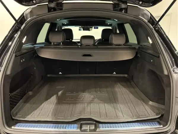2020 Mercedes-benz Glc — photo 2 | Tuminion Kenya