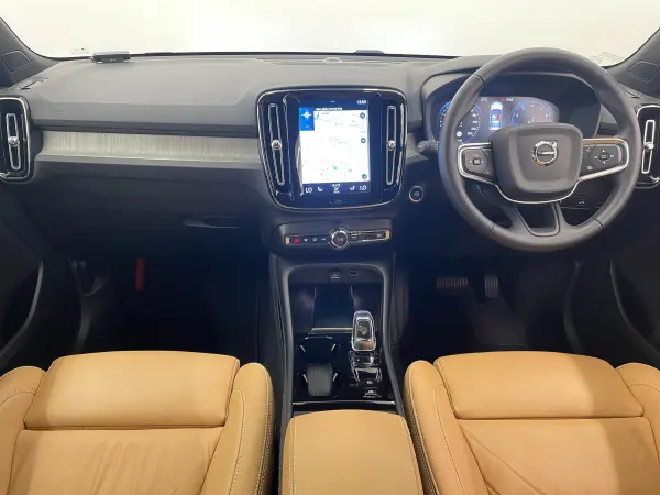 2022 Volvo Xc40 — photo 2 | Tuminion Kenya