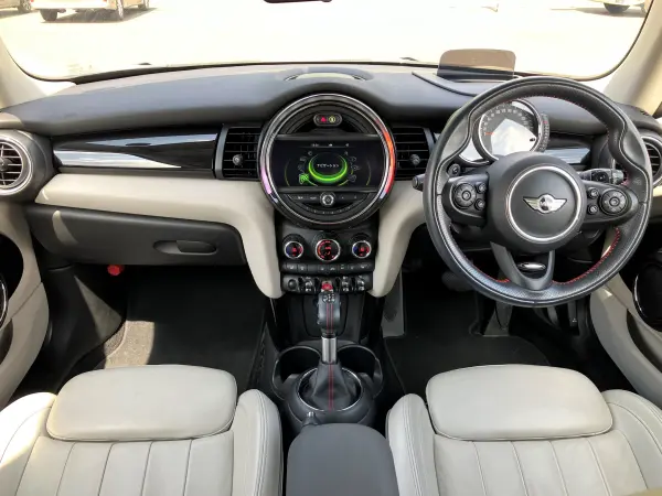 2018 Mini Cooper — photo 3 | Tuminion Kenya