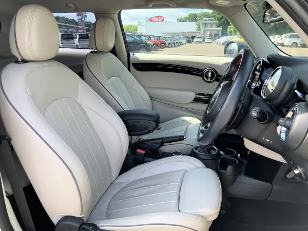 2018 Mini Cooper — photo 7 | Tuminion Kenya
