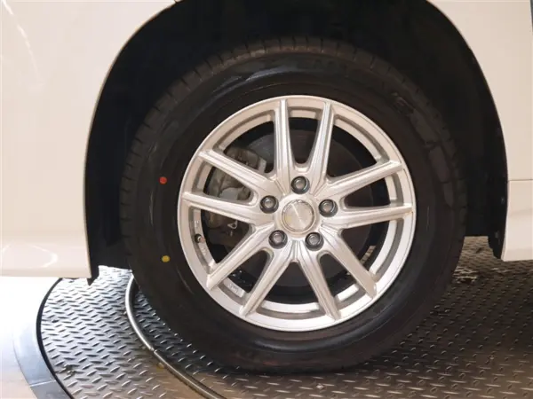 2023 Toyota Noah — photo 9 | Tuminion Kenya