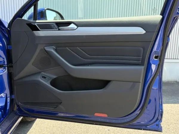 2024 Volkswagen Passat — photo 8 | Tuminion Kenya