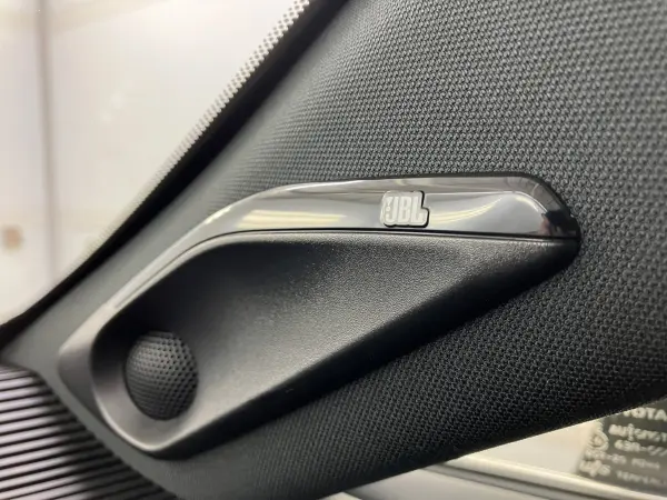 2023 Toyota Harrier — photo 9 | Tuminion Kenya