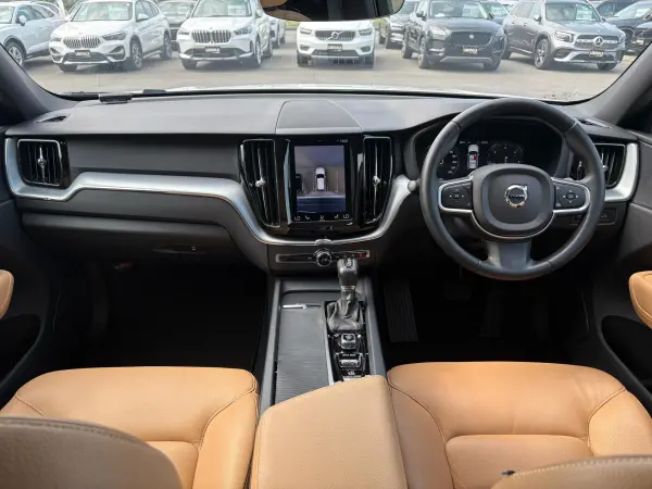 2018 Volvo Xc60 — photo 2 | Tuminion Kenya