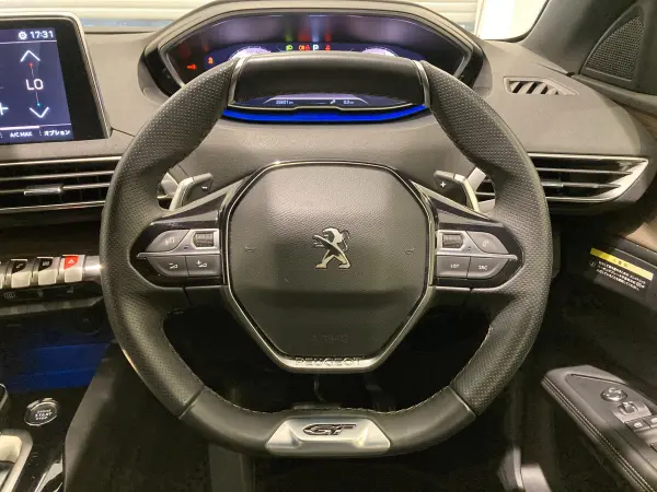 2022 Peugeot 3008 — photo 3 | Tuminion Kenya