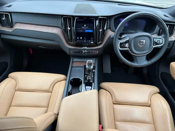 2021 Volvo Xc60 — photo 2 | Tuminion Kenya