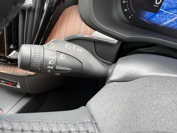 2021 Volvo Xc60 — photo 7 | Tuminion Kenya
