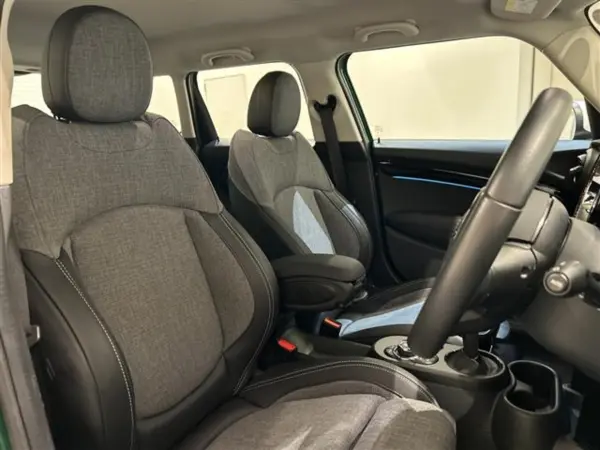 2023 Mini Cooper — photo 7 | Tuminion Kenya