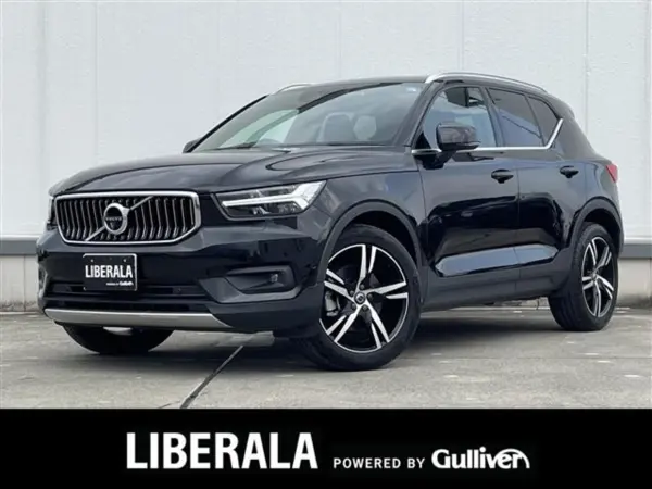 2021 Volvo Xc40 — photo 1
