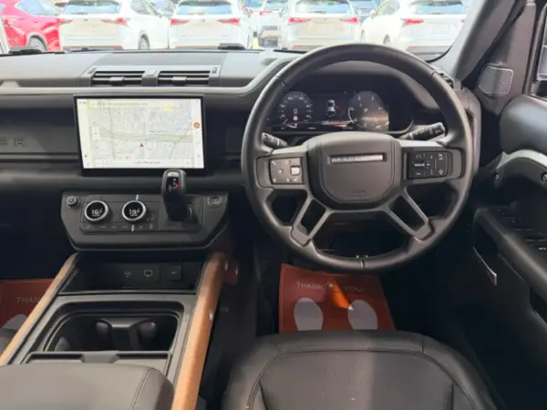 2022 Landrover Defender — photo 2 | Tuminion Kenya