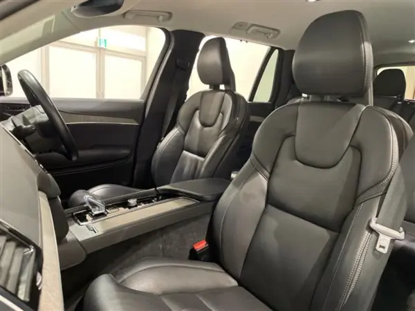 2021 Volvo Xc90 — photo 7 | Tuminion Kenya