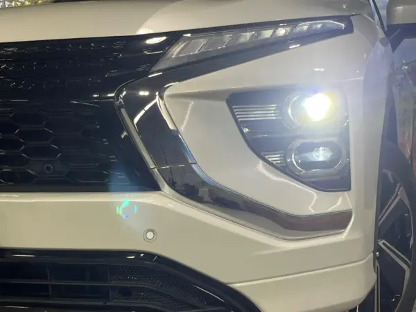 2022 Mitsubishi Eclipse Cross — photo 8 | Tuminion Kenya