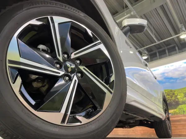 2022 Mitsubishi Eclipse Cross — photo 9 | Tuminion Kenya