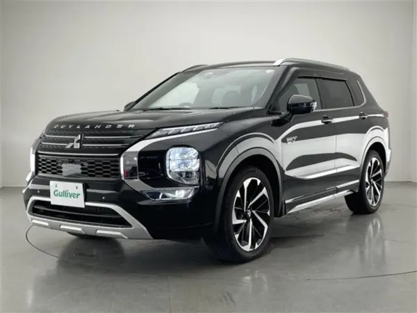 2022 Mitsubishi Outlander — photo 9 | Tuminion Kenya