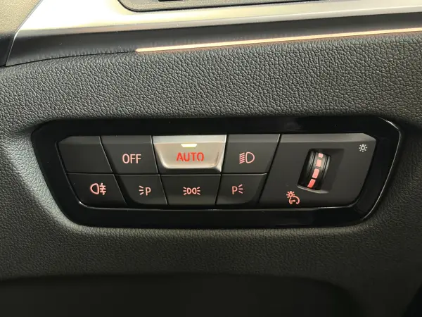 2023 Bmw 3 Series — photo 8 | Tuminion Kenya