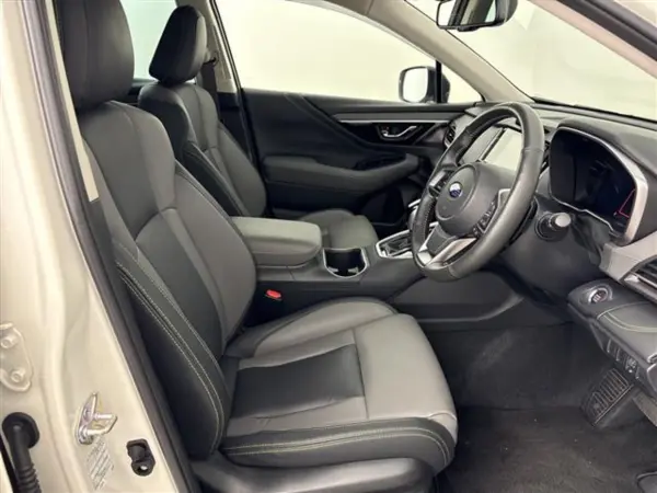2023 Subaru Legacy Outback — photo 8 | Tuminion Kenya