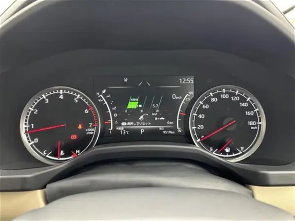 2023 Toyota Landrcuiser 300 — photo 2 | Tuminion Kenya