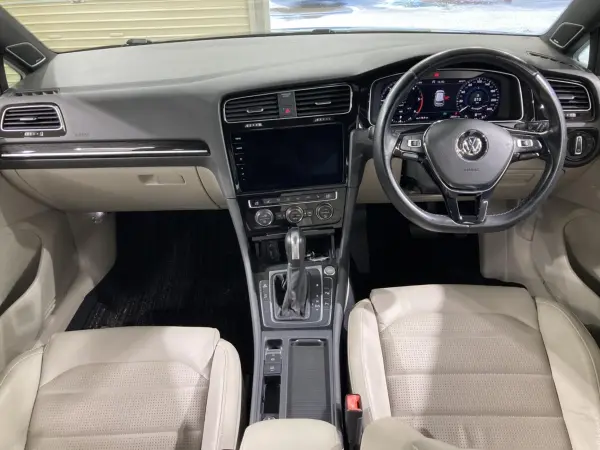 2020 Volkswagen Golf — photo 2 | Tuminion Kenya