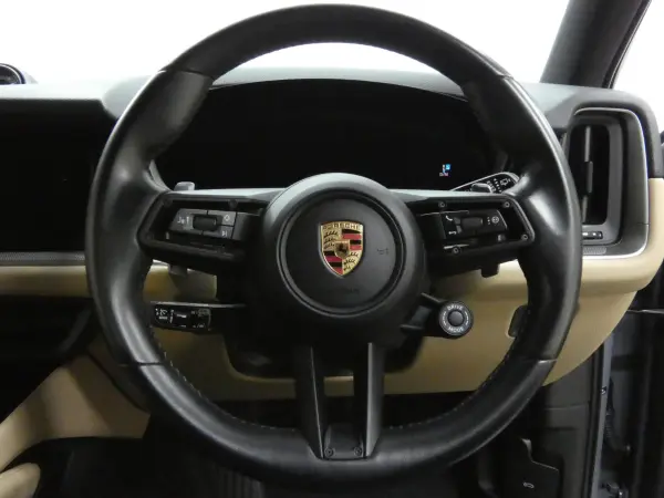 2024 Porsche Cayenne — photo 7 | Tuminion Kenya