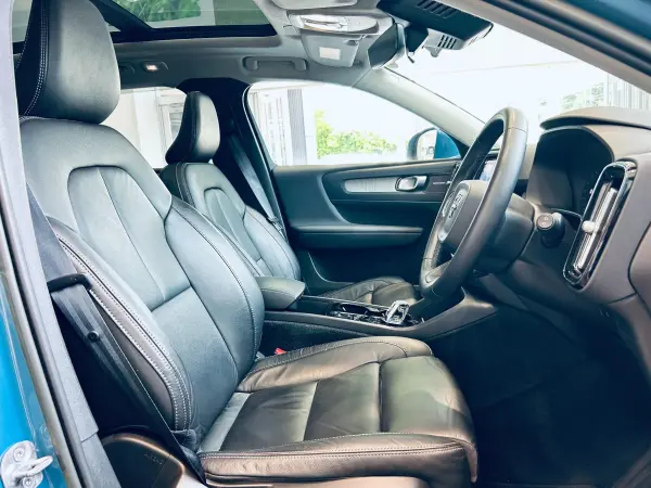 2022 Volvo Xc40 — photo 9 | Tuminion Kenya